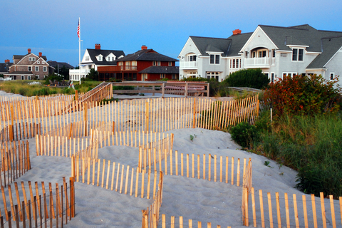 Why You May or May Not Want to Move to a Beach Town from the City | Hercules Movers, Inc. | NJ Movers